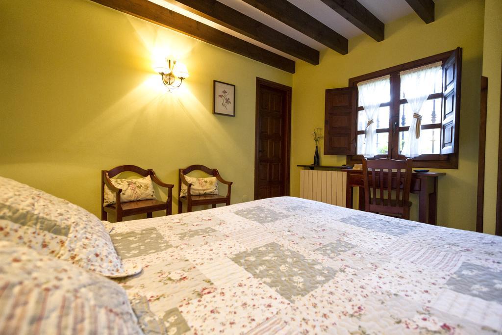 Casa Aspron Pensionat Covadonga Exteriör bild